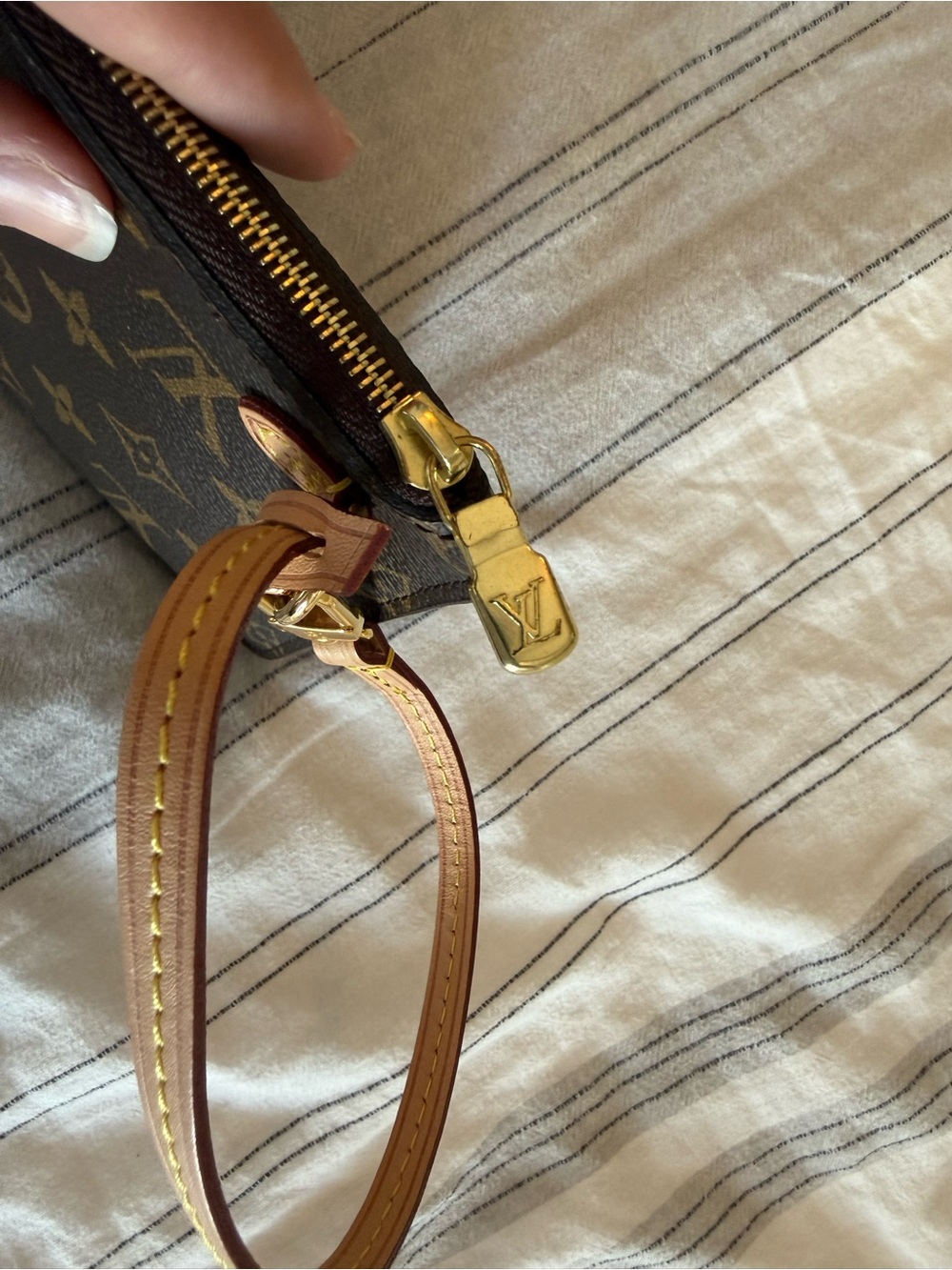 Louis Vuitton Brown and Tan Pochette - Picture 4 of 8